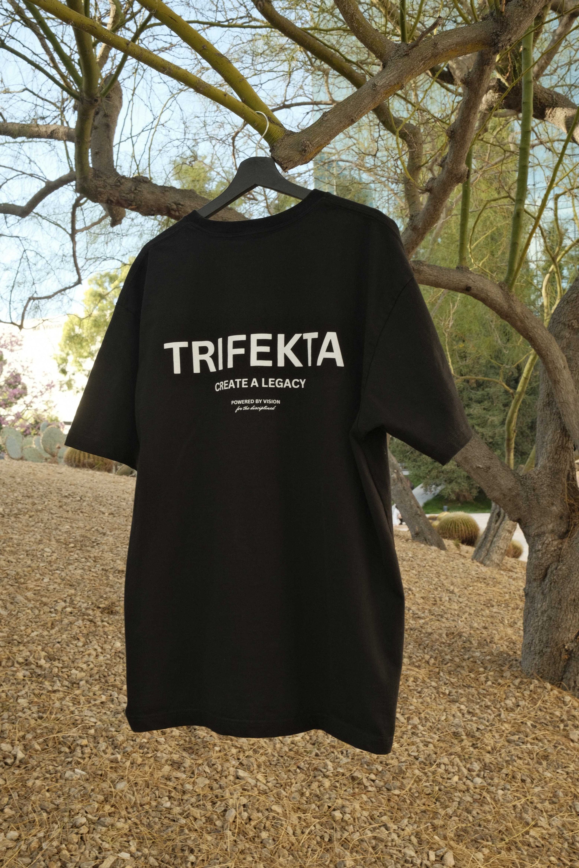 Black Essential Tee (Standard Fit)